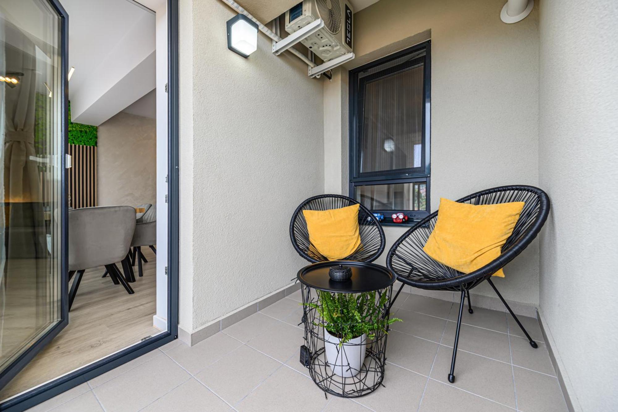 Mountain View Retreat Apartment - Brasov Exterior photo
